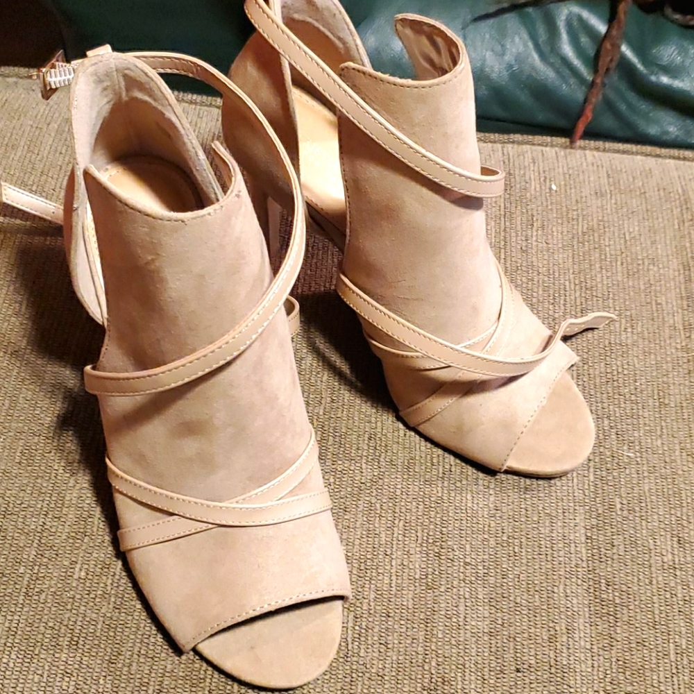 Christian Siriano Heel